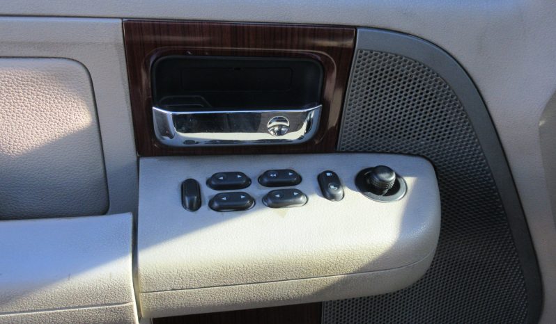 
								2006 Ford f -150 Lariat Beige full									