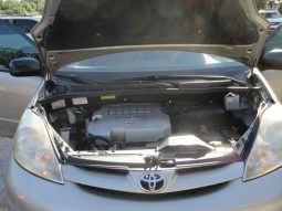 2007 TOYOTA SIENNA  LE  GOLD